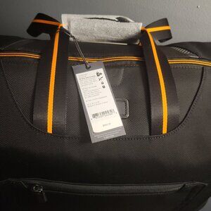 M-Tech Soft Satchel